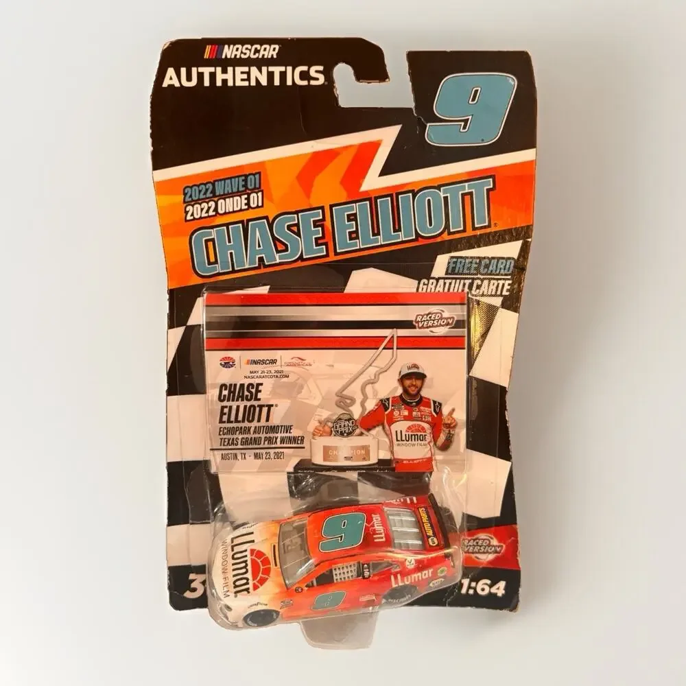 Chase Elliott #9 2022 NASCAR Authentics Wave 1 Llumar COTA Win 1:64 Diecast